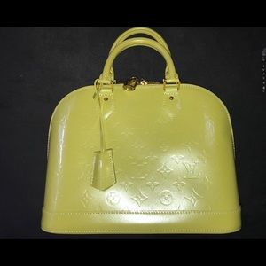 LOUIS VUITTON HANDBAG 👜 ALMA M.V.